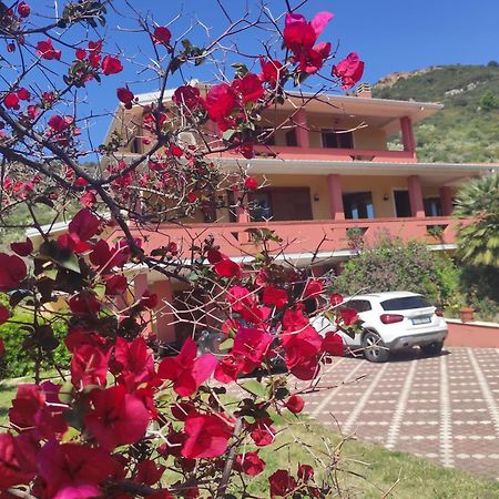 Le Pavoncelle Otel Bosa Dış mekan fotoğraf